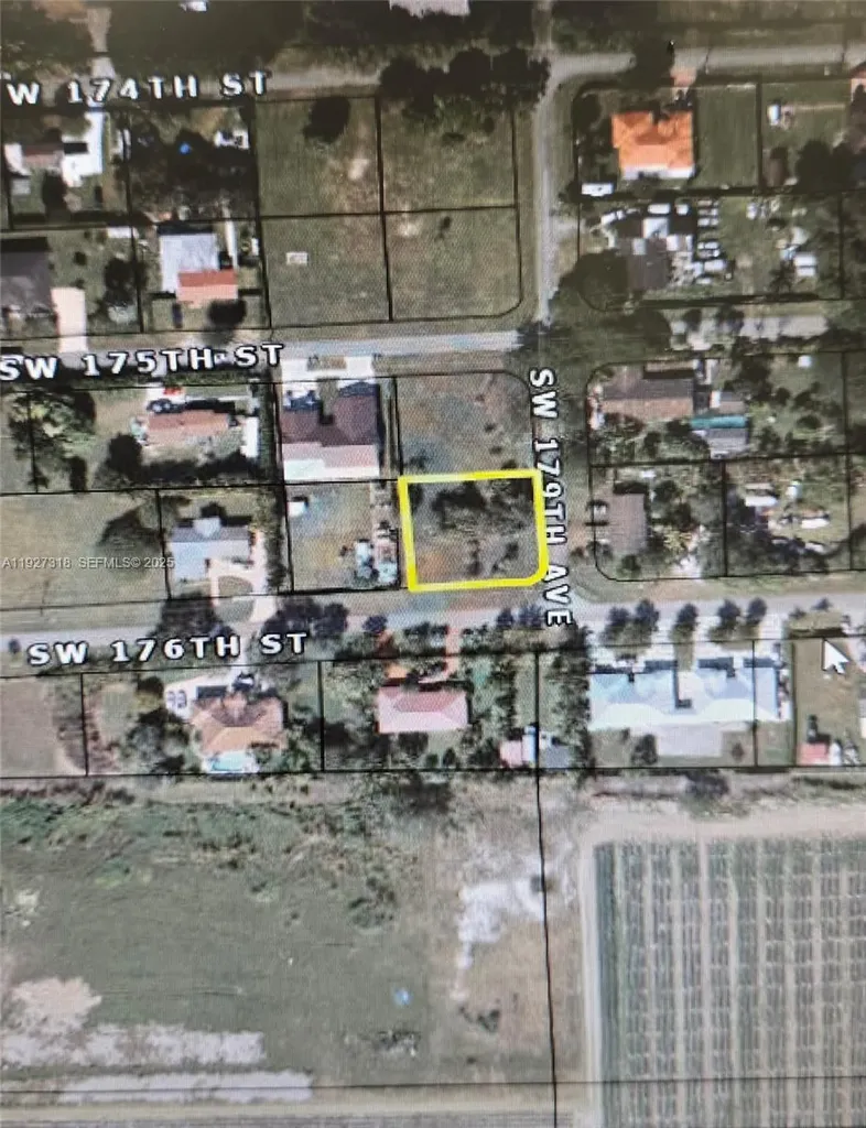 176 SW 179 Miami FL 33187