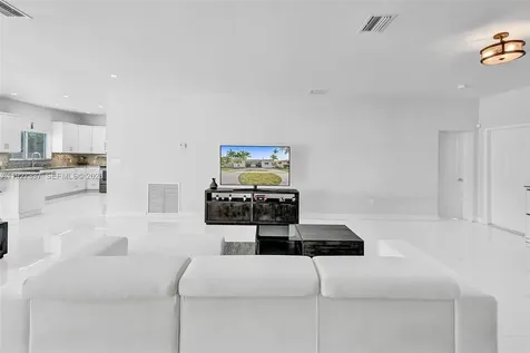 1102 Meadowlark Avenue Miami Springs FL 33166