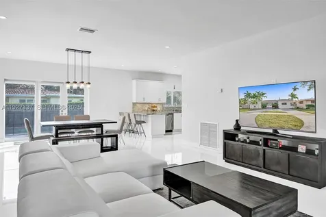 1102 Meadowlark Avenue Miami Springs FL 33166