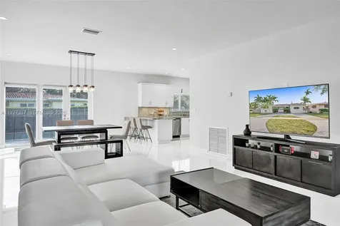 1102 Meadowlark Avenue Miami Springs FL 33166