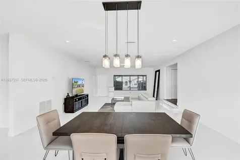 1102 Meadowlark Avenue Miami Springs FL 33166