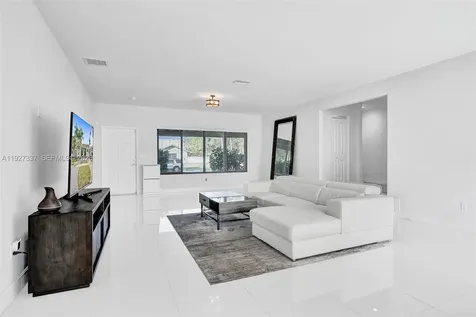 1102 Meadowlark Avenue Miami Springs FL 33166
