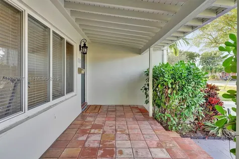 1102 Meadowlark Avenue Miami Springs FL 33166