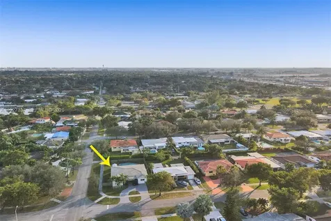 1102 Meadowlark Avenue Miami Springs FL 33166