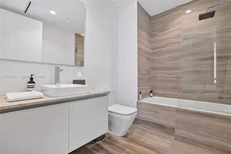 5775 Collins Avenue Miami Beach FL 33140