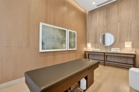 5775 Collins Avenue Miami Beach FL 33140