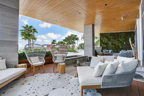 5775 Collins Avenue Miami Beach FL 33140