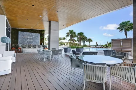 5775 Collins Avenue Miami Beach FL 33140