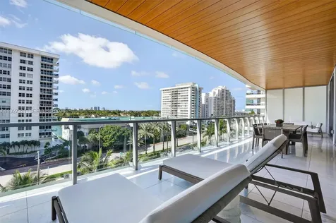 5775 Collins Avenue Miami Beach FL 33140