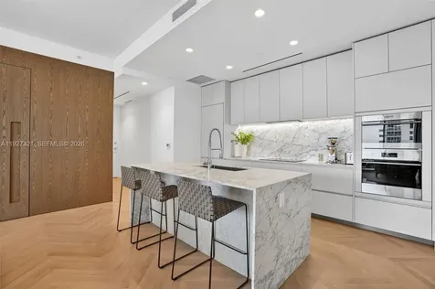 5775 Collins Avenue Miami Beach FL 33140