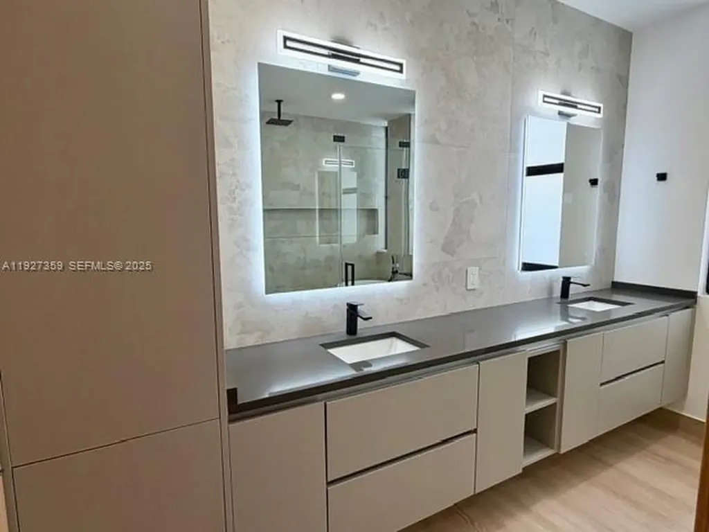 1729 NE 16th Terrace Fort Lauderdale FL 33305