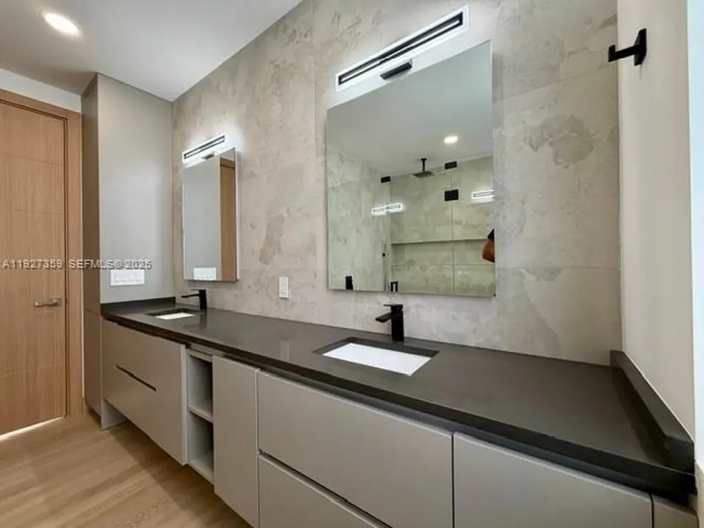 1729 NE 16th Terrace Fort Lauderdale FL 33305