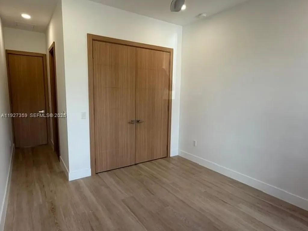 1729 NE 16th Terrace Fort Lauderdale FL 33305