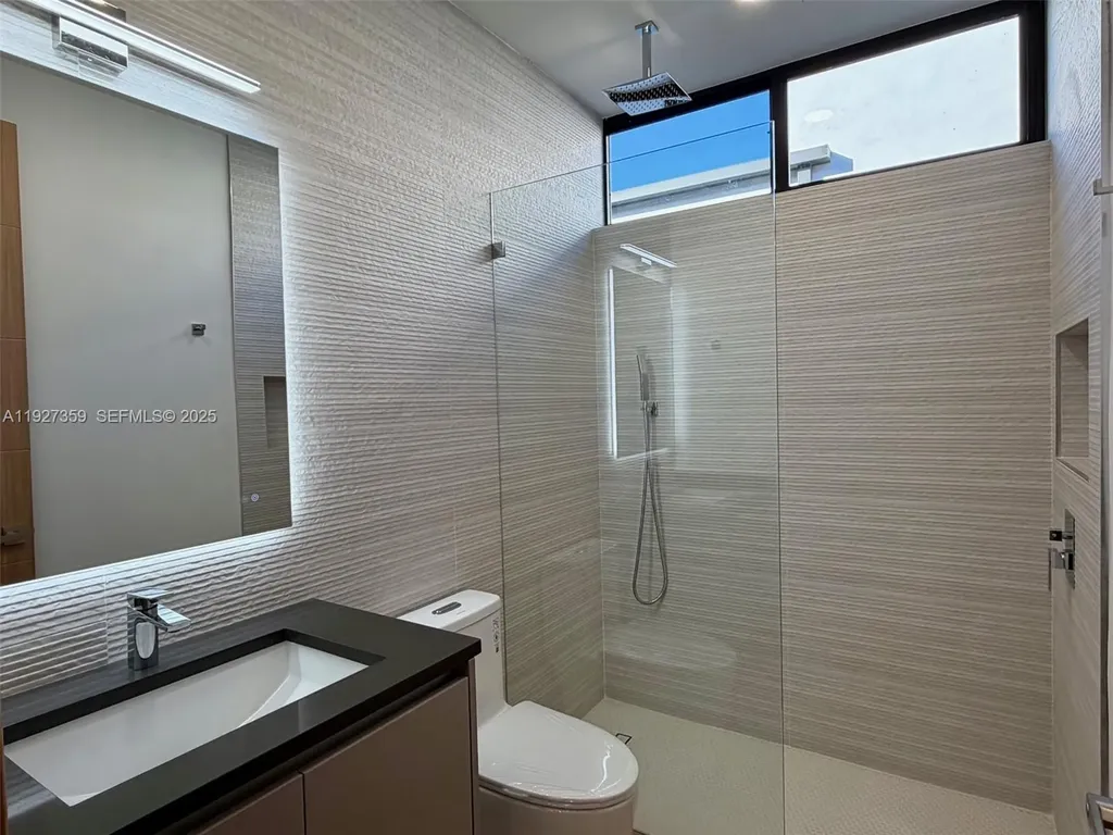 1729 NE 16th Terrace Fort Lauderdale FL 33305