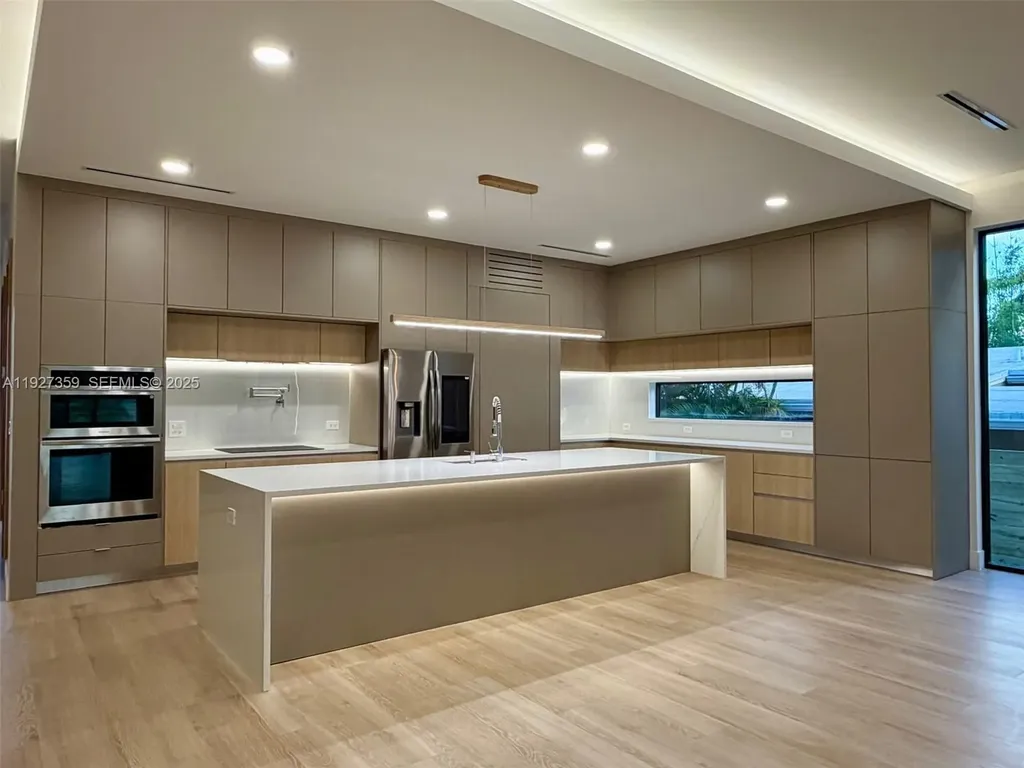 1729 NE 16th Terrace Fort Lauderdale FL 33305