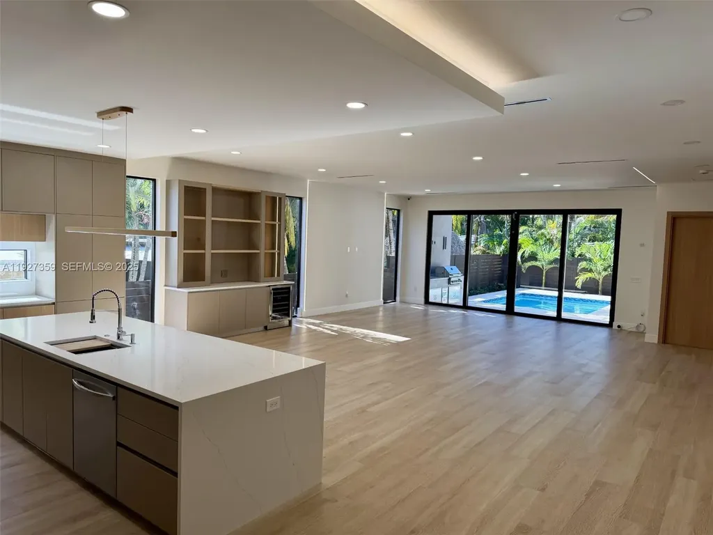 1729 NE 16th Terrace Fort Lauderdale FL 33305