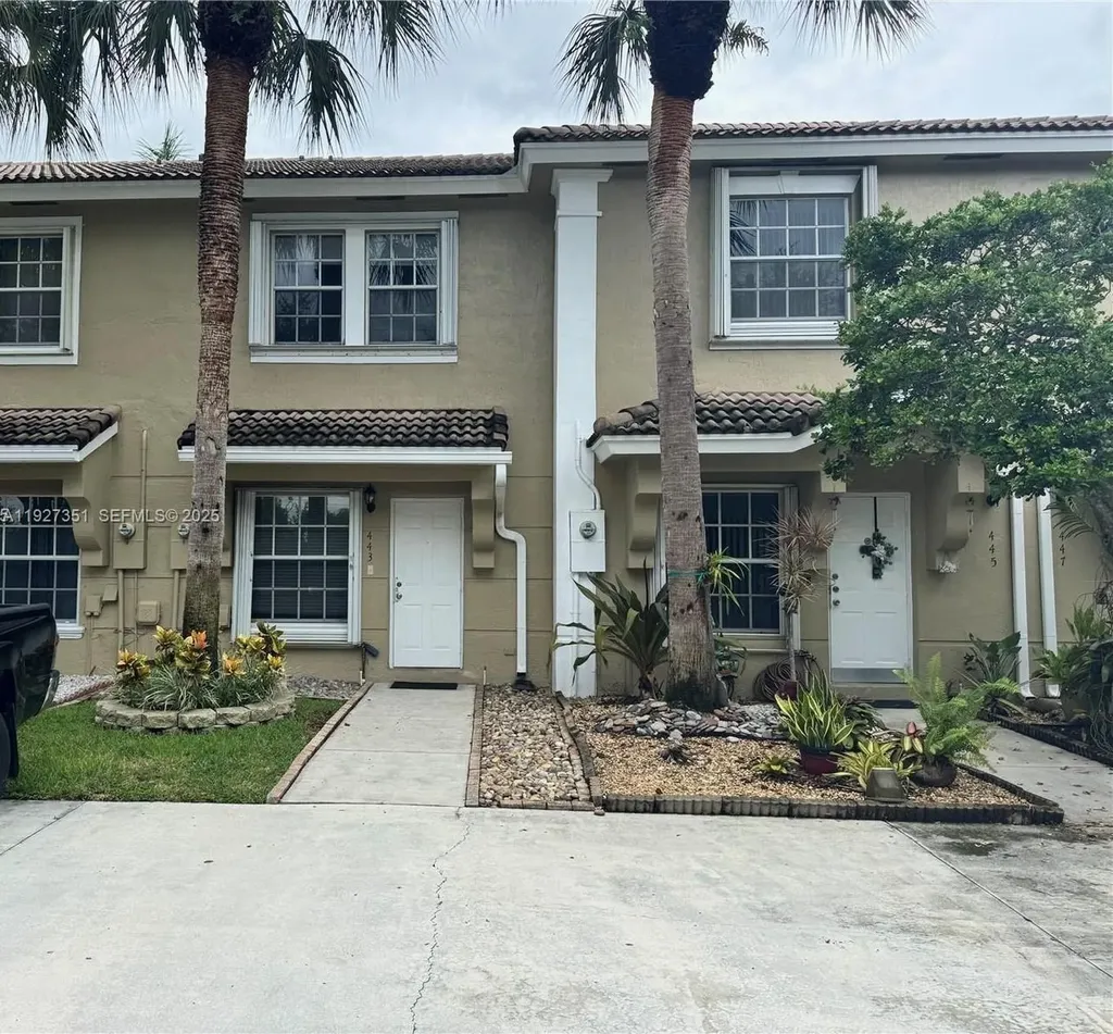 443 SW 122nd Terrace Pembroke Pines FL 33025