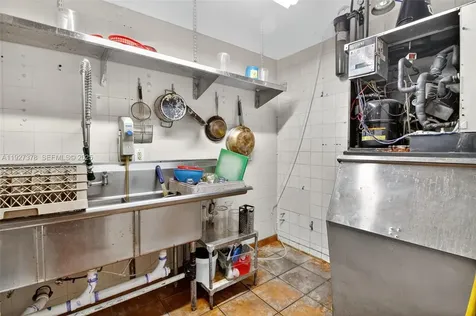 1216 Washington Avenue Miami Beach FL 33139