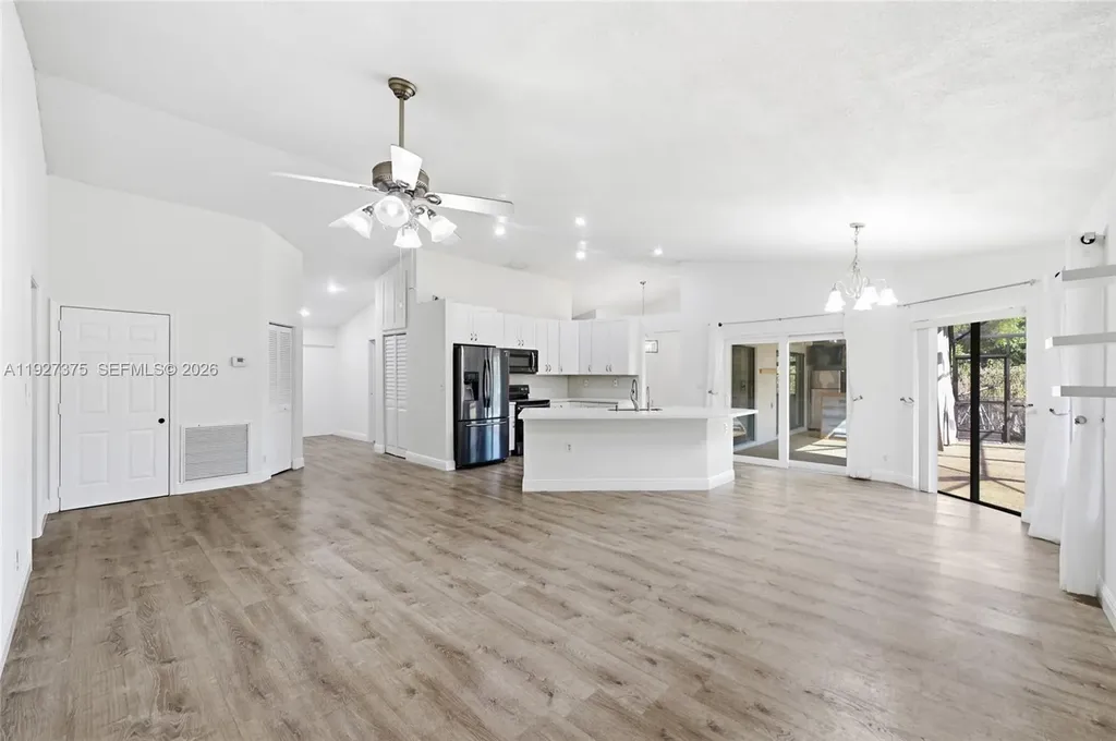 5197 NW 58th Terrace Coral Springs FL 33067