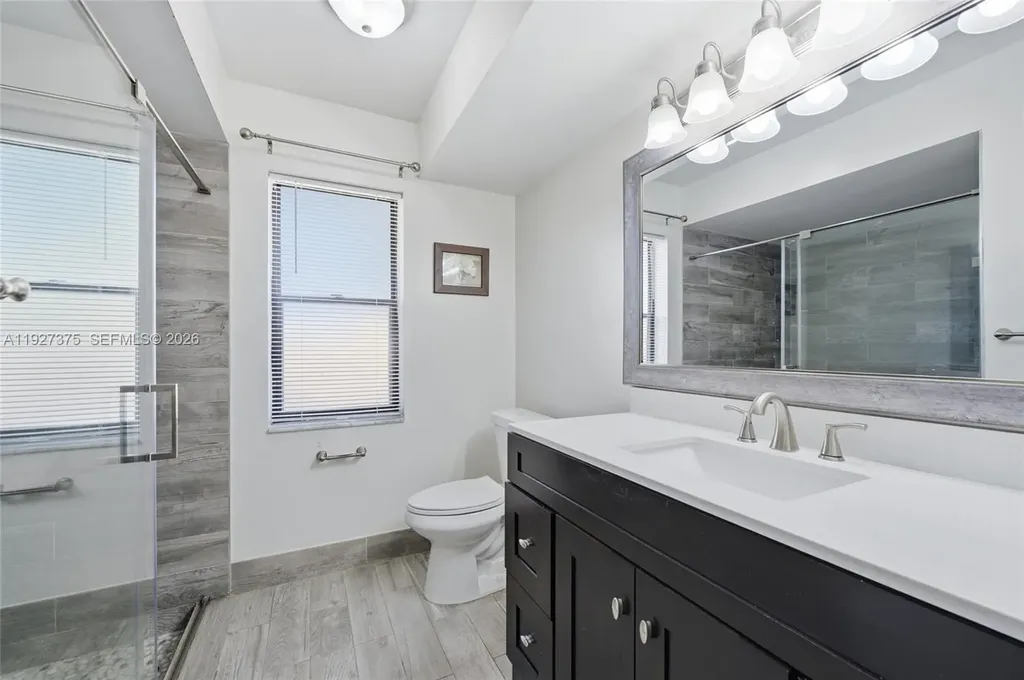 5197 NW 58th Terrace Coral Springs FL 33067