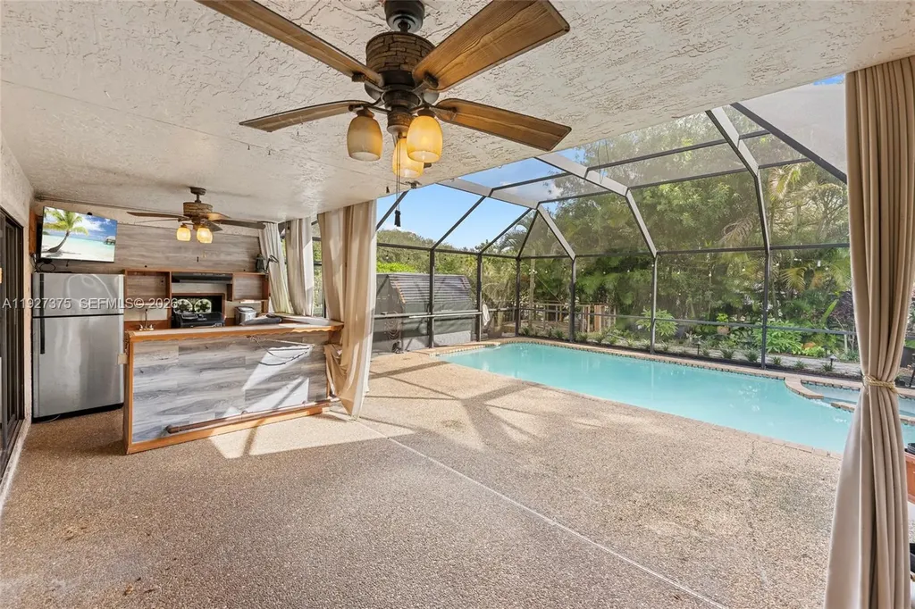 5197 NW 58th Terrace Coral Springs FL 33067