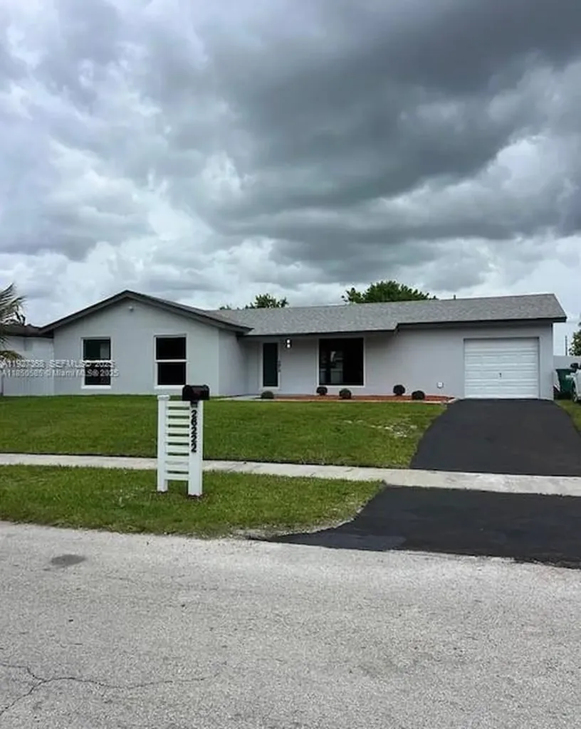 26222 SW 124th Place Homestead FL 33032