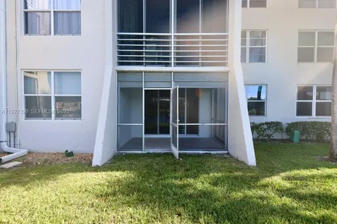 9450 Poinciana Place Davie FL 33324