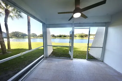 9450 Poinciana Place Davie FL 33324