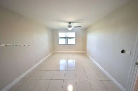 9450 Poinciana Place Davie FL 33324
