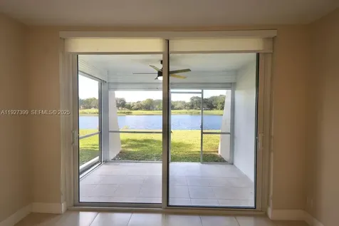 9450 Poinciana Place Davie FL 33324