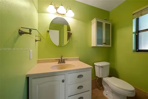 3845 Cocoplum Circle Coconut Creek FL 33063