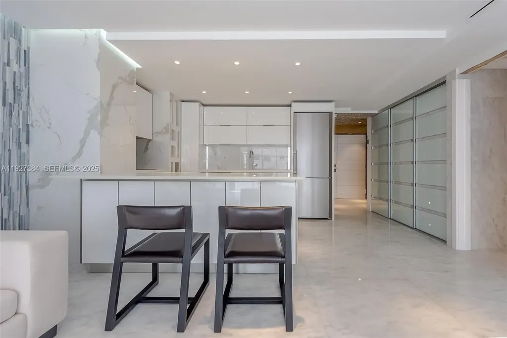 6423 Collins Avenue Miami Beach FL 33141