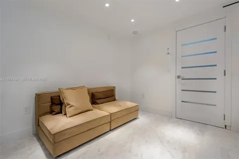 6423 Collins Avenue Miami Beach FL 33141