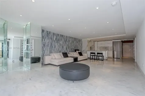 6423 Collins Avenue Miami Beach FL 33141