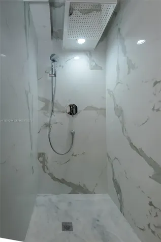 6423 Collins Avenue Miami Beach FL 33141