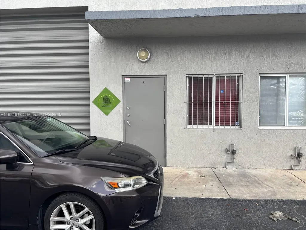 16205 SW 117th Avenue Miami FL 33177