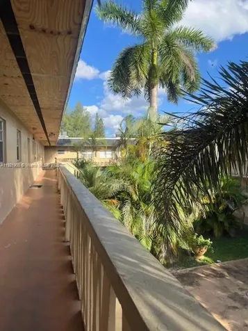 1370 NE 119th Street Miami FL 33161
