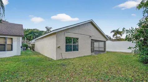 2540 Calamondin Circle Coconut Creek FL 33063