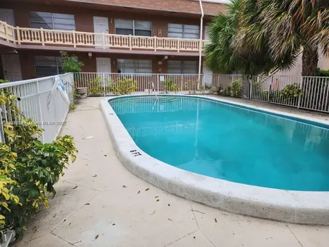 241 SE 9th Avenue Pompano Beach FL 33060