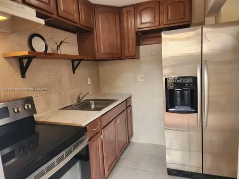 241 SE 9th Avenue Pompano Beach FL 33060