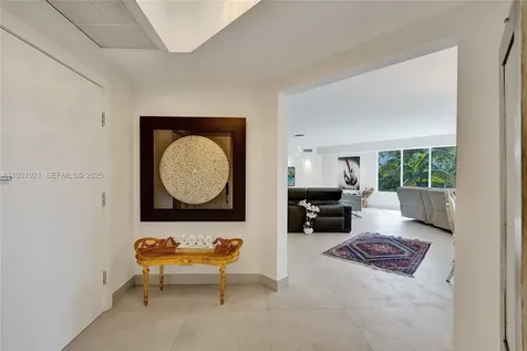 21200 Point Place Aventura FL 33180