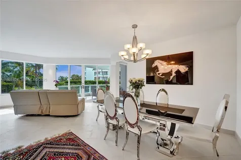 21200 Point Place Aventura FL 33180