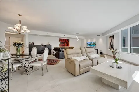 21200 Point Place Aventura FL 33180