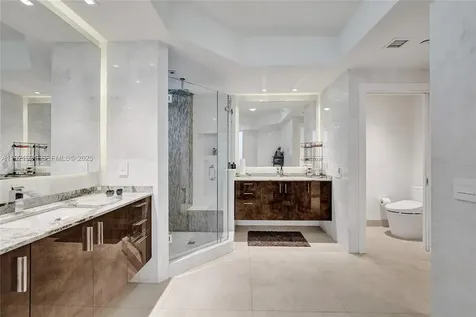 21200 Point Place Aventura FL 33180