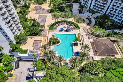 21200 Point Place Aventura FL 33180