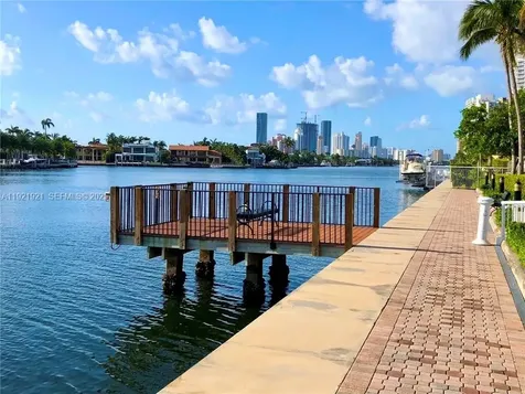 21200 Point Place Aventura FL 33180