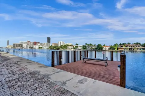 21200 Point Place Aventura FL 33180