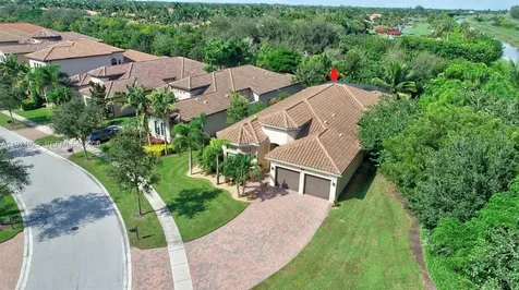 8181 Banpo Bridge Way Delray Beach FL 33446