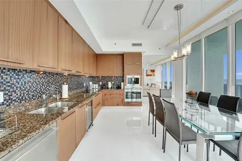 15811 Collins Avenue Sunny Isles Beach FL 33160