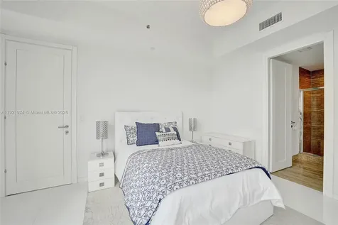 15811 Collins Avenue Sunny Isles Beach FL 33160